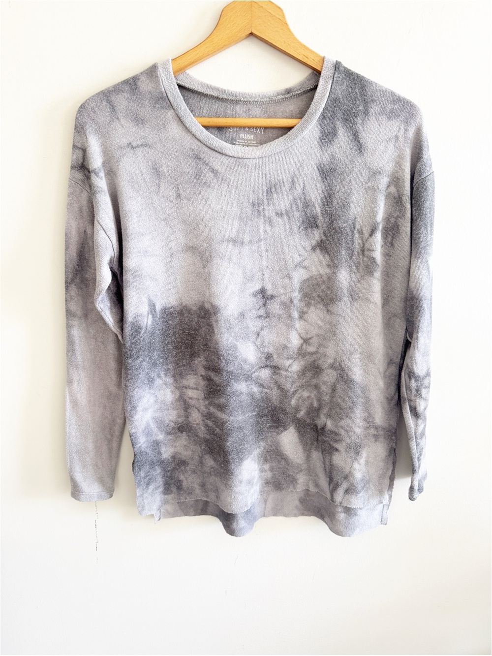American Eagle soft and sexy plush gray tie-dye knit, long sleeve sweater top S